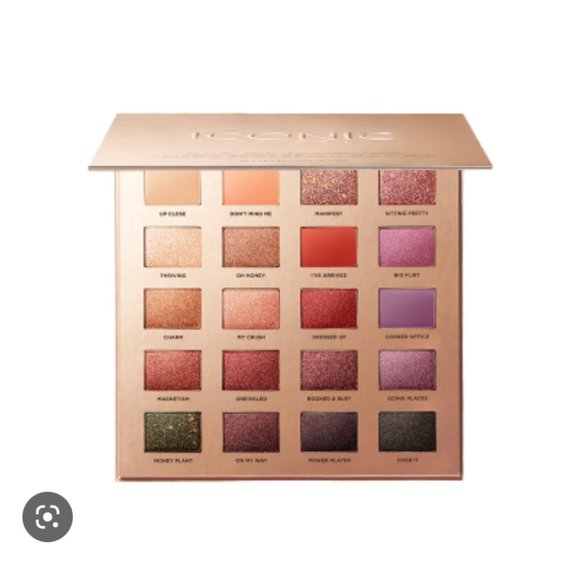 NWT 👁 Iconic London Desk to Dance Eyeshadow Palette - Picture 1 of 14